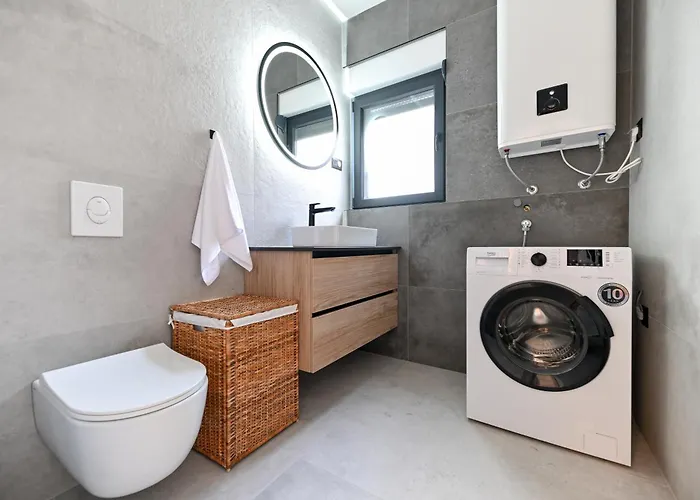 Apartman Luxury Marlov With Swimming Pool And Private Parking Bibinje